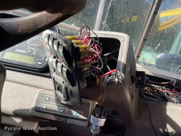 image for item IK9541 2010 Freightliner MB55  trolley