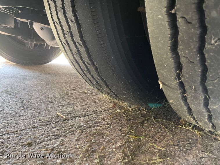 image for item IK9541 2010 Freightliner MB55  trolley