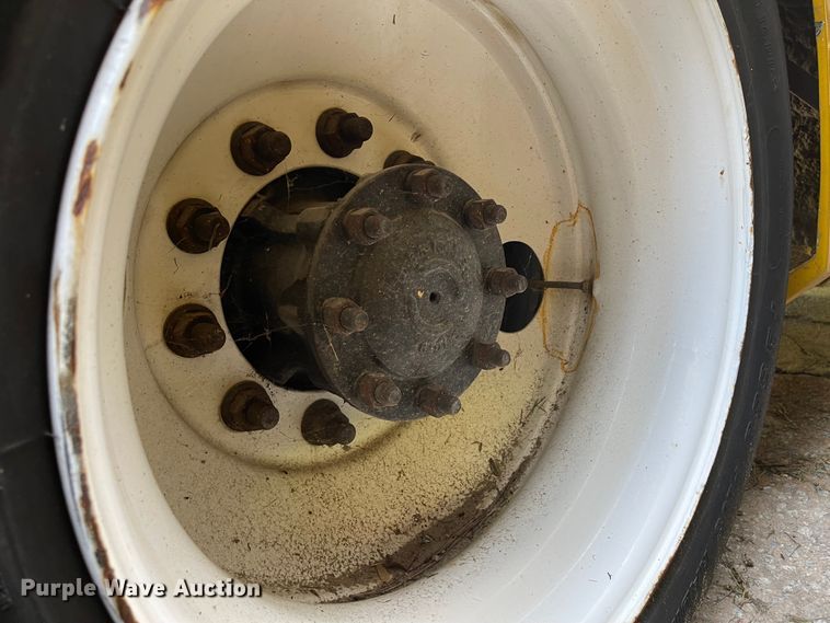 image for item IK9541 2010 Freightliner MB55  trolley