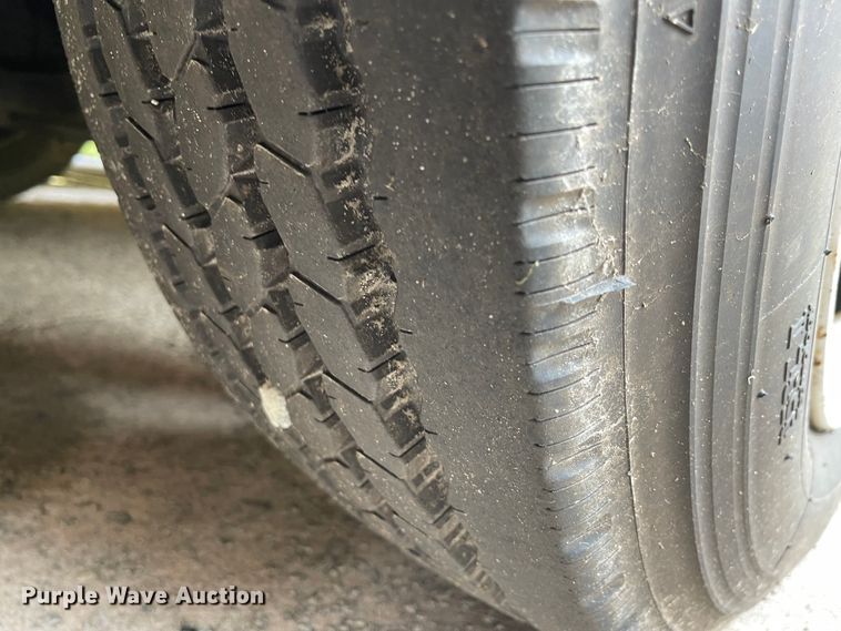 image for item IK9541 2010 Freightliner MB55  trolley