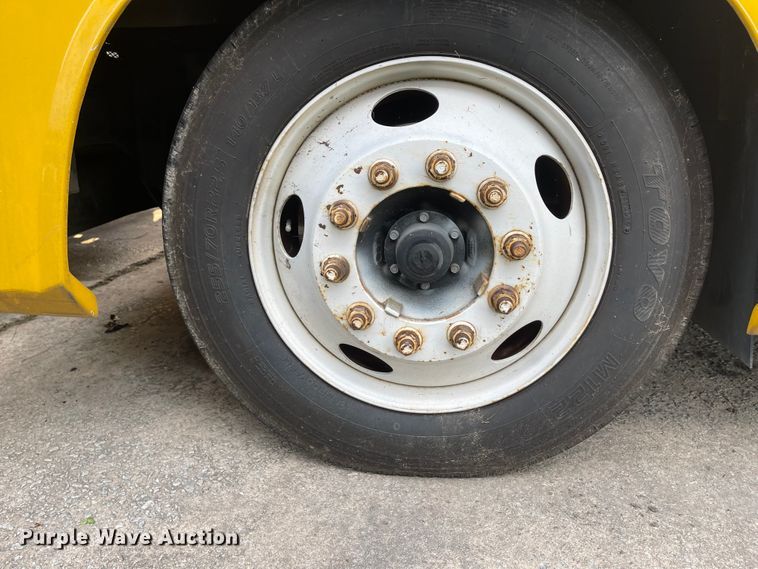 image for item IK9541 2010 Freightliner MB55  trolley