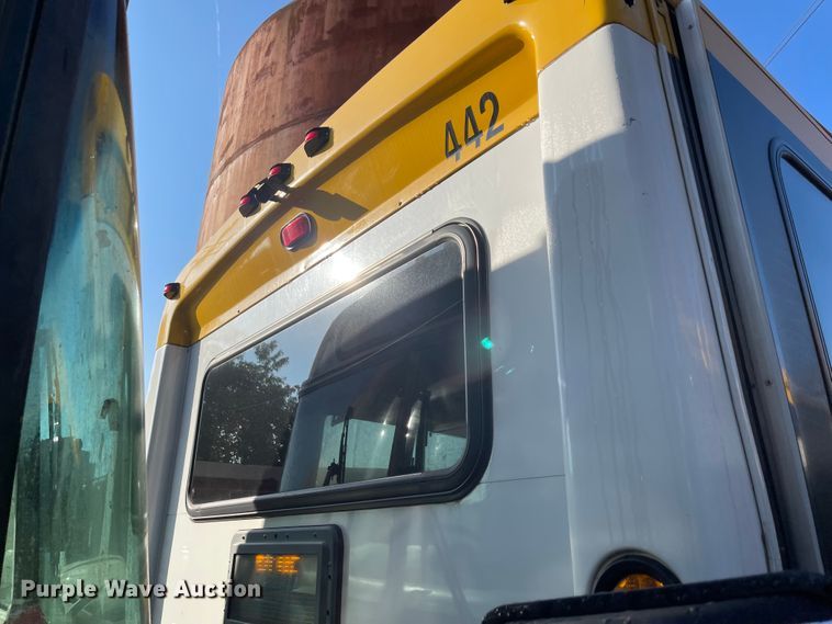 image for item IK9542 2010 Freightliner MB55  trolley