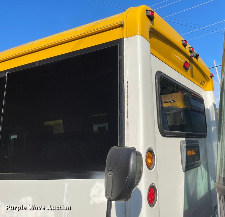 image for item IK9542 2010 Freightliner MB55  trolley