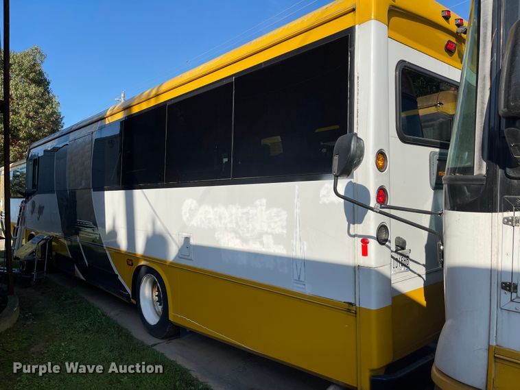 image for item IK9542 2010 Freightliner MB55  trolley