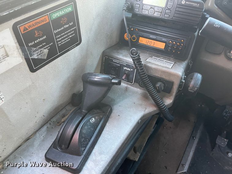 image for item IK9542 2010 Freightliner MB55  trolley