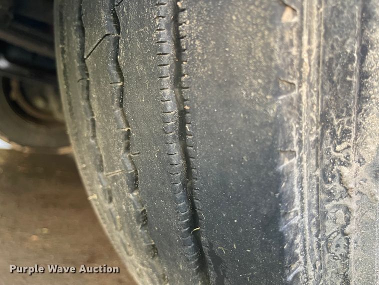 image for item IK9542 2010 Freightliner MB55  trolley