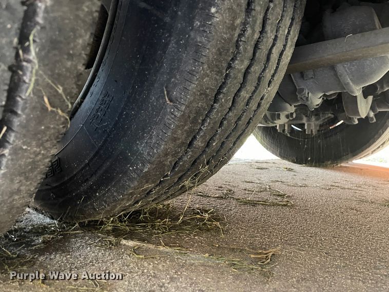 image for item IK9542 2010 Freightliner MB55  trolley