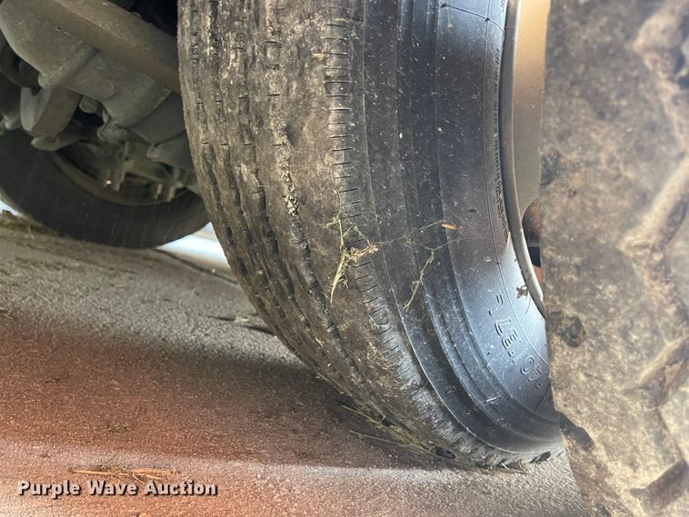 image for item IK9542 2010 Freightliner MB55  trolley