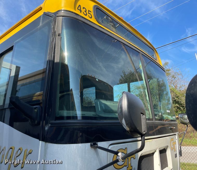 image for item IK9543 2010 Freightliner MB55  trolley