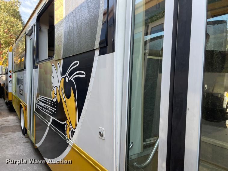 image for item IK9543 2010 Freightliner MB55  trolley