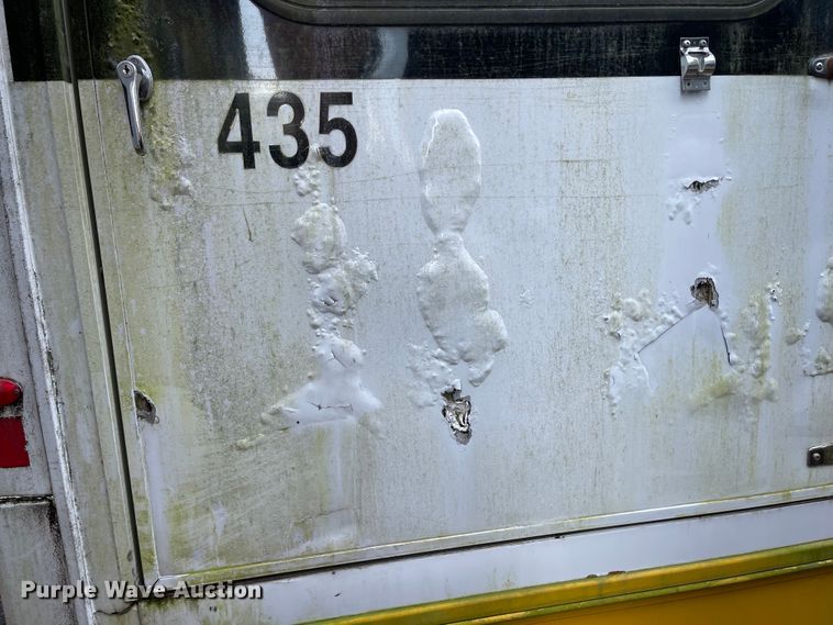 image for item IK9543 2010 Freightliner MB55  trolley