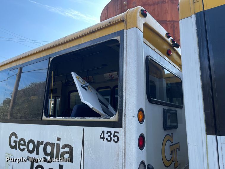 image for item IK9543 2010 Freightliner MB55  trolley