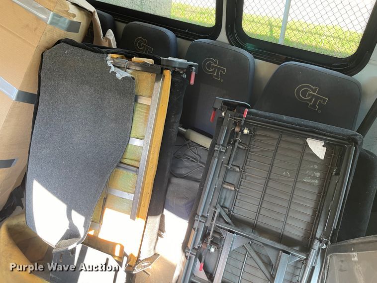 image for item IK9543 2010 Freightliner MB55  trolley