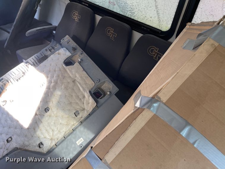 image for item IK9543 2010 Freightliner MB55  trolley