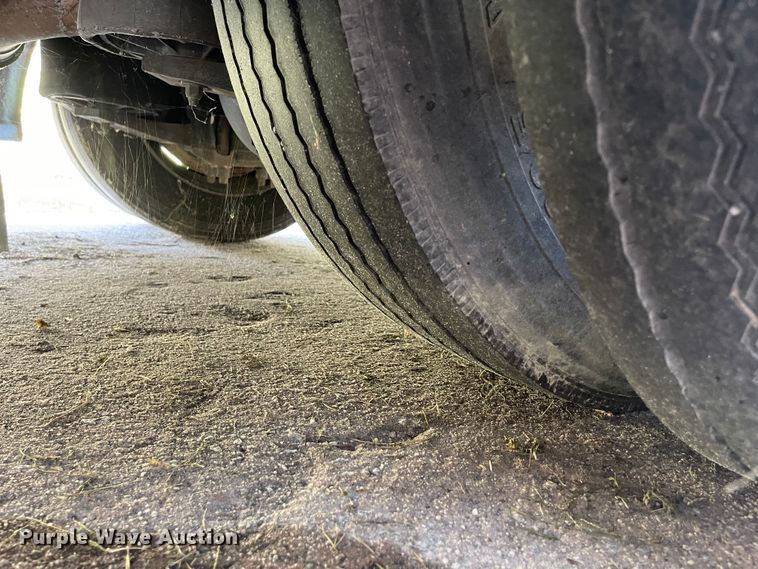 image for item IK9543 2010 Freightliner MB55  trolley