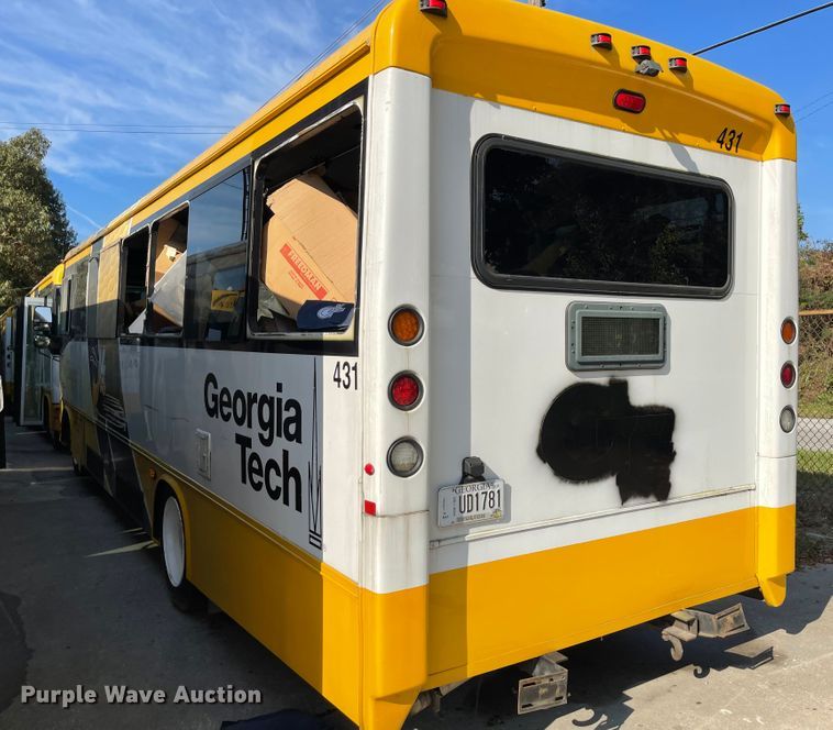 image for item IK9544 2010 Freightliner MB55  trolley