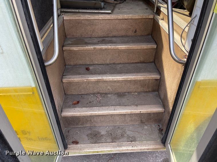 image for item IK9544 2010 Freightliner MB55  trolley