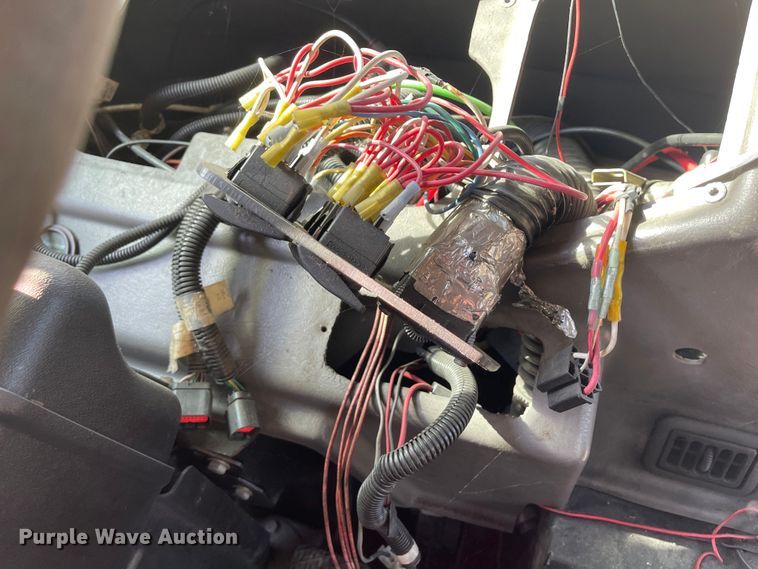 image for item IK9544 2010 Freightliner MB55  trolley