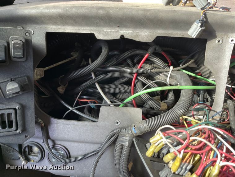 image for item IK9544 2010 Freightliner MB55  trolley