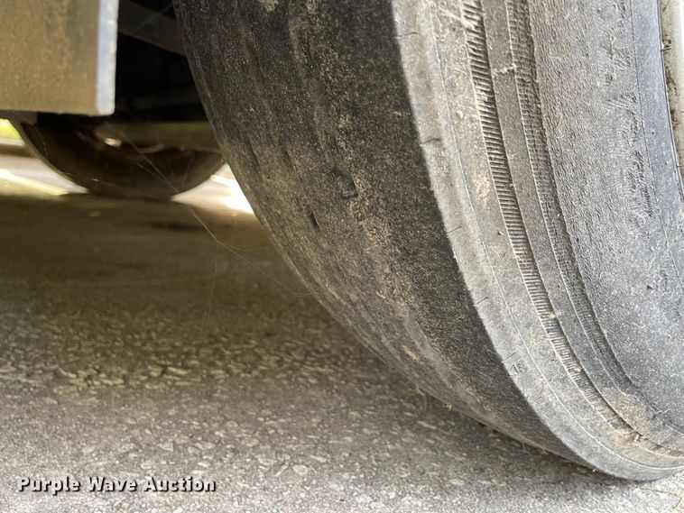 image for item IK9544 2010 Freightliner MB55  trolley