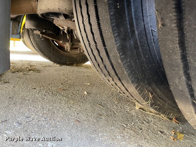 image for item IK9544 2010 Freightliner MB55  trolley