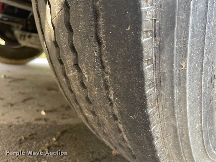 image for item IK9544 2010 Freightliner MB55  trolley