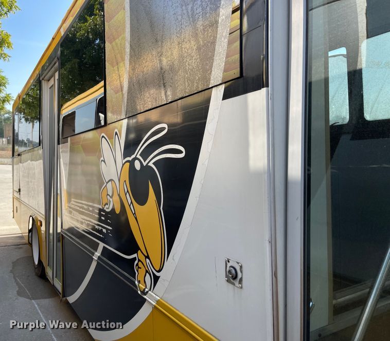 image for item IK9545 2010 Freightliner MB55  trolley