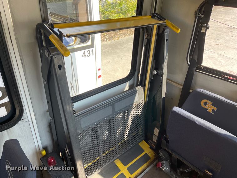 image for item IK9545 2010 Freightliner MB55  trolley