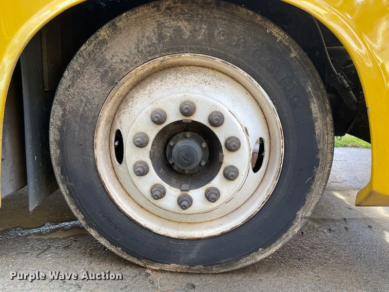 image for item IK9545 2010 Freightliner MB55  trolley