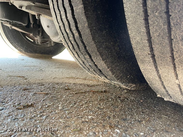 image for item IK9545 2010 Freightliner MB55  trolley