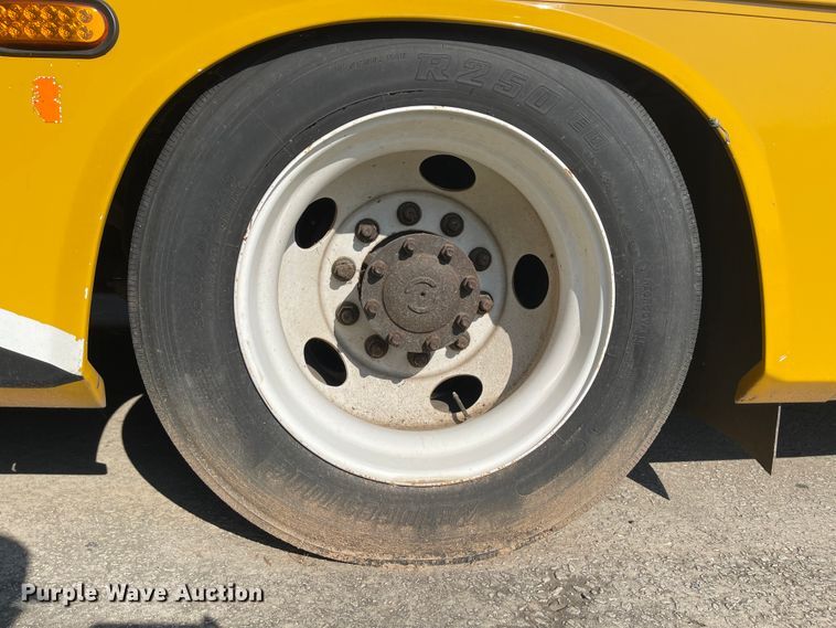 image for item IK9545 2010 Freightliner MB55  trolley