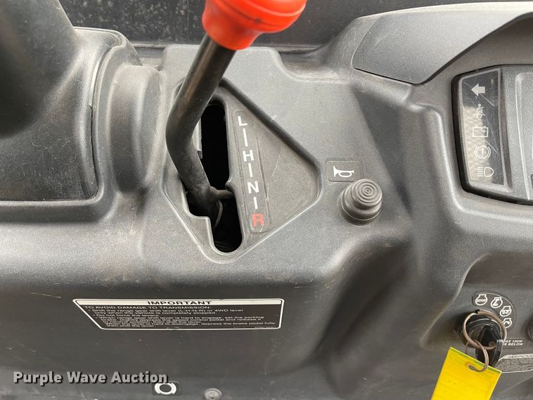 image for item IK9546 2017 Kubota RTV X900  utility vehicle