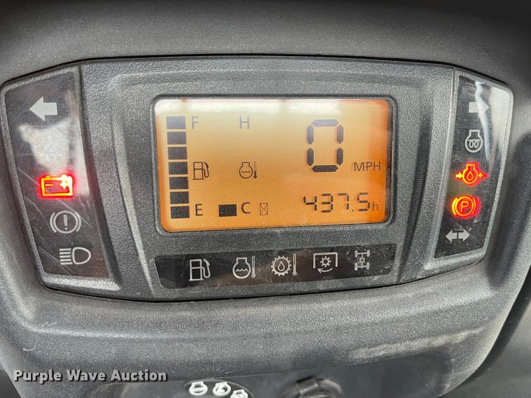 image for item IK9546 2017 Kubota RTV X900  utility vehicle