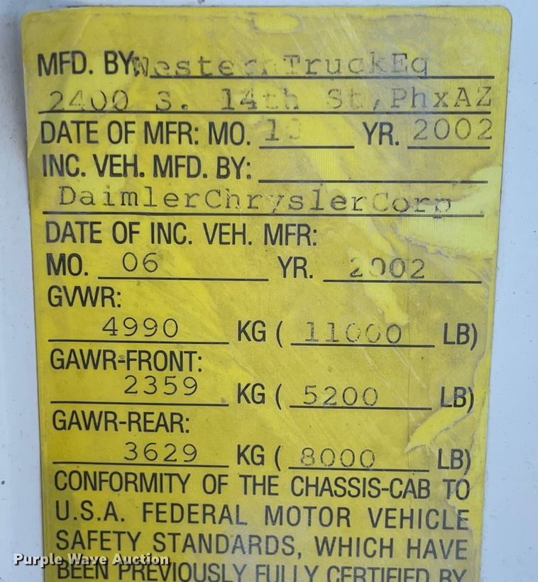 image for item IK9585 2002 Dodge Ram 3500  flatbed pickup truck