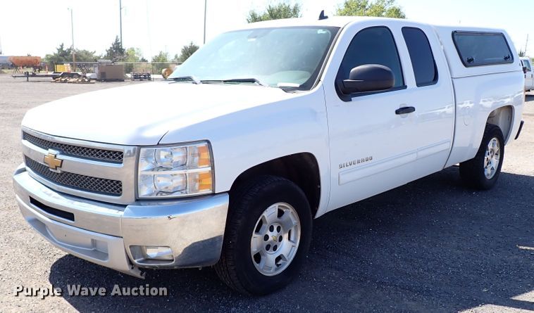 image for item IN9732 2012 Chevrolet Silverado 1500  Ext. Cab pickup truck
