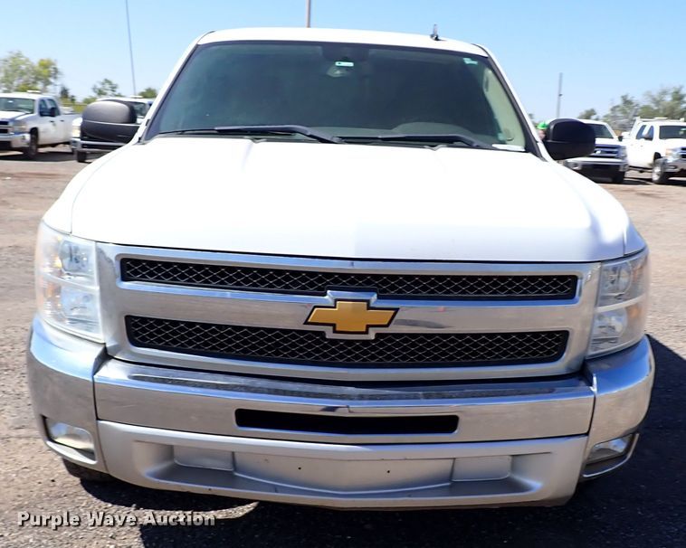 image for item IN9732 2012 Chevrolet Silverado 1500  Ext. Cab pickup truck