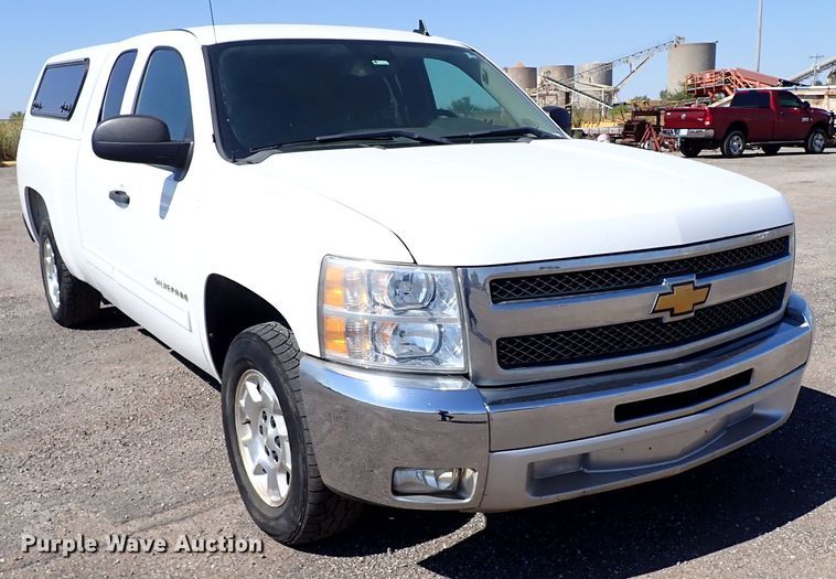 image for item IN9732 2012 Chevrolet Silverado 1500  Ext. Cab pickup truck