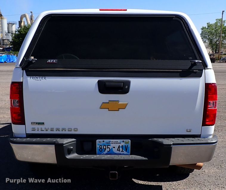 image for item IN9732 2012 Chevrolet Silverado 1500  Ext. Cab pickup truck