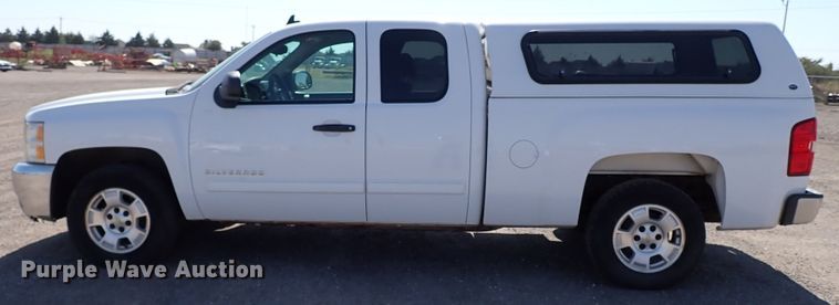 image for item IN9732 2012 Chevrolet Silverado 1500  Ext. Cab pickup truck