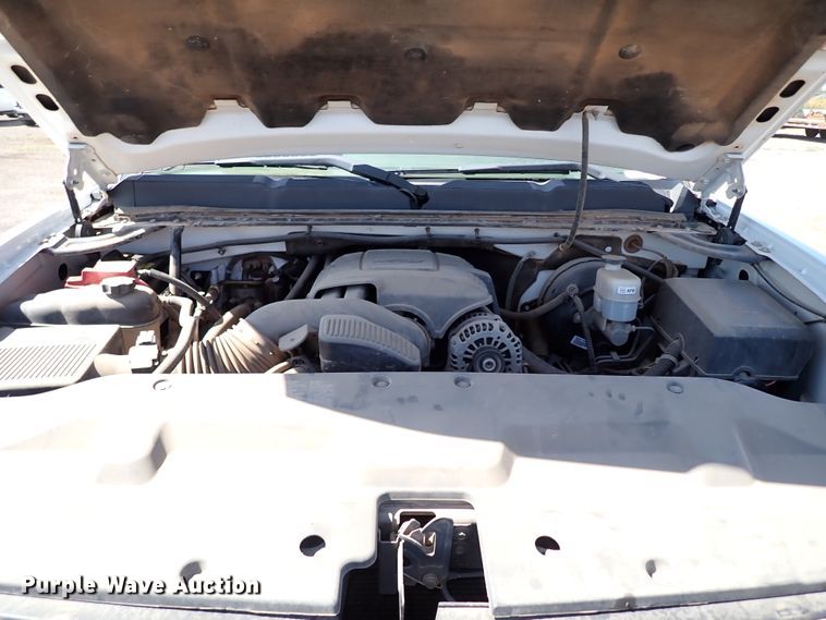 image for item IN9732 2012 Chevrolet Silverado 1500  Ext. Cab pickup truck