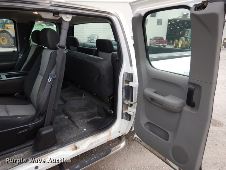 image for item IN9890 2009 Chevrolet Silverado 1500  Ext. Cab pickup truck