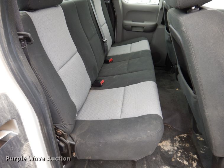 image for item IN9890 2009 Chevrolet Silverado 1500  Ext. Cab pickup truck