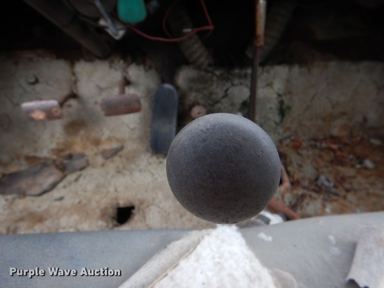 image for item IR9079 1951 Chevrolet 6400  dump truck