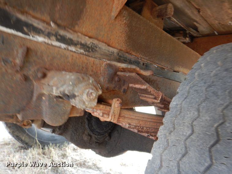 image for item IR9079 1951 Chevrolet 6400  dump truck