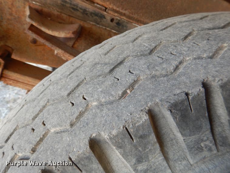 image for item IR9079 1951 Chevrolet 6400  dump truck