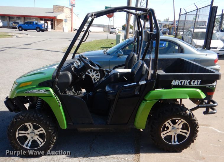 image for item IR9238 2011 Arctic Cat Prowler XTX  utility vehicle