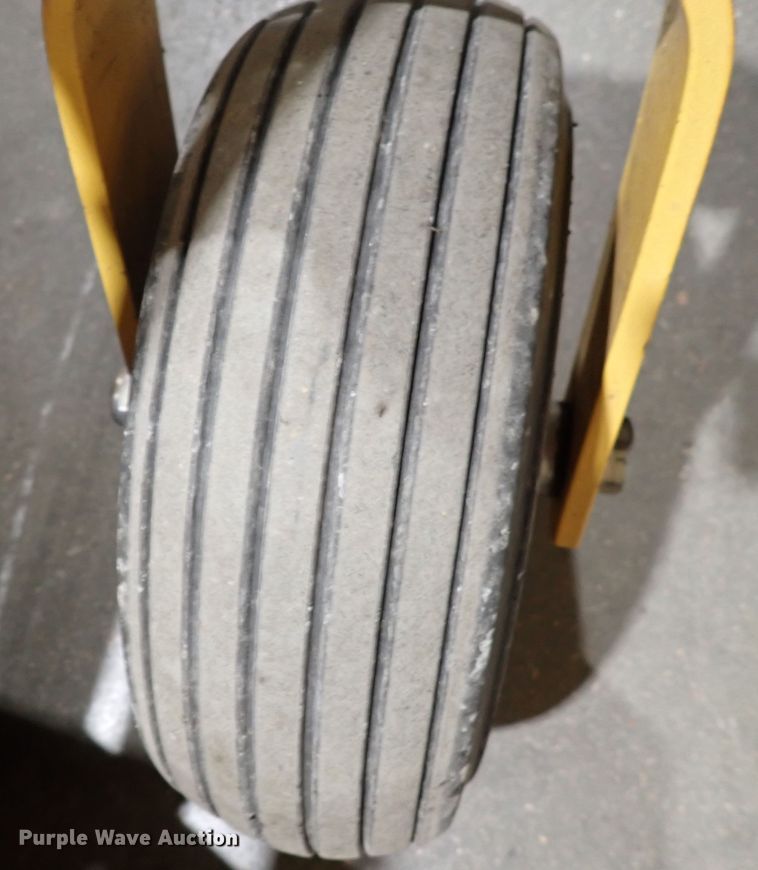 image for item IV9445 Hustler FasTrak 930115  ZTR lawn mower