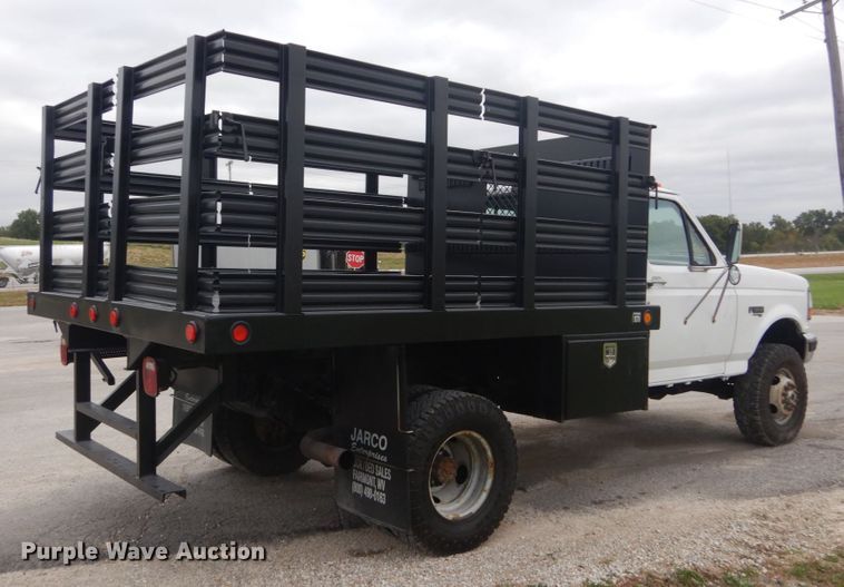 image for item JF9996 1997 Ford F450 Super Duty  flatbed truck