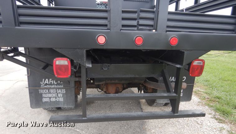 image for item JF9996 1997 Ford F450 Super Duty  flatbed truck