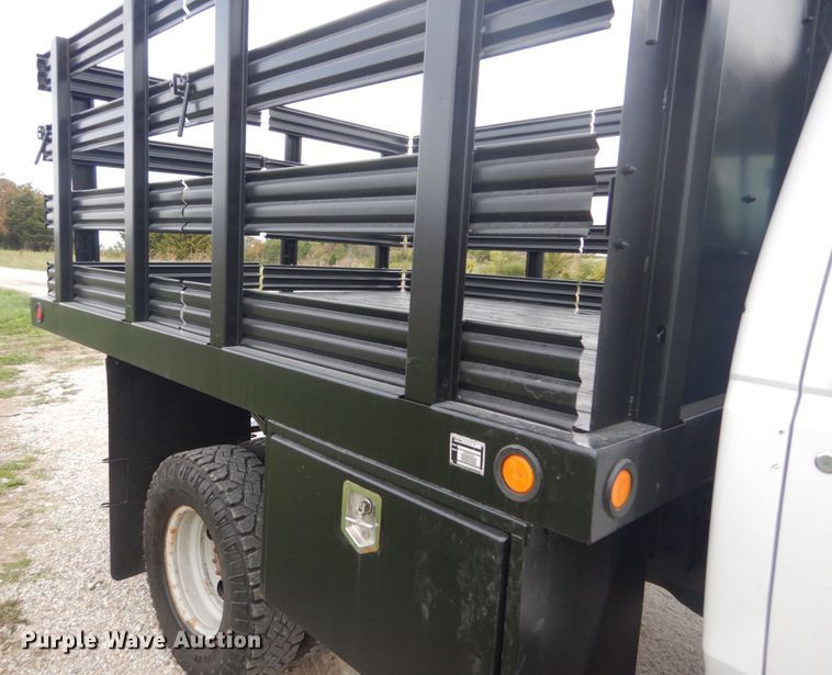 image for item JF9996 1997 Ford F450 Super Duty  flatbed truck